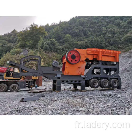 Concasseur de pierre mobile de machine de concassage de granit de roche